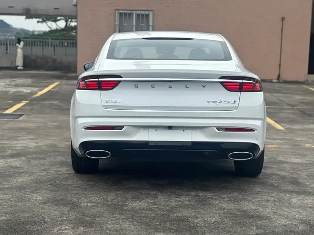 Geely Xingrui — Фото автомобиля 8