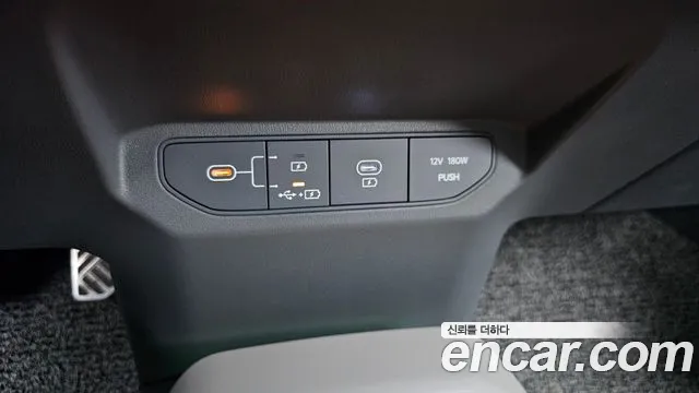 Kia EV3 — Фото автомобиля 30