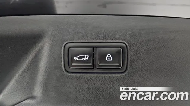 Hyundai Santafe Santa Fe (MX5) Бензин 2.5T 4WD — Фото автомобиля 16