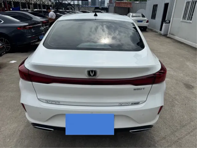Changan Eado — Фото автомобиля 14
