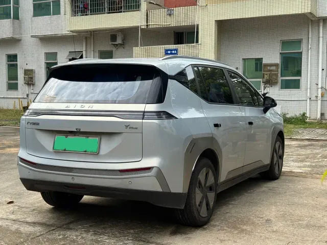 GAC Aion Y — Фото автомобиля 6