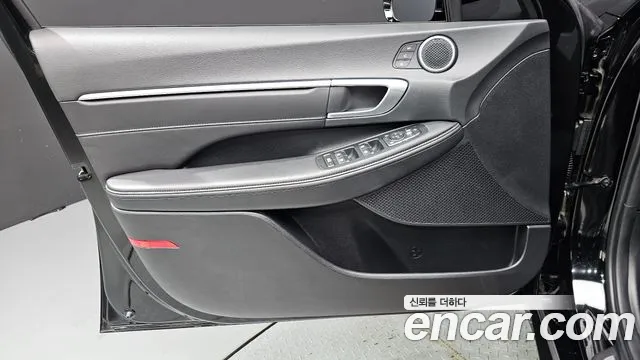 Hyundai Sonata — Фото автомобиля 13