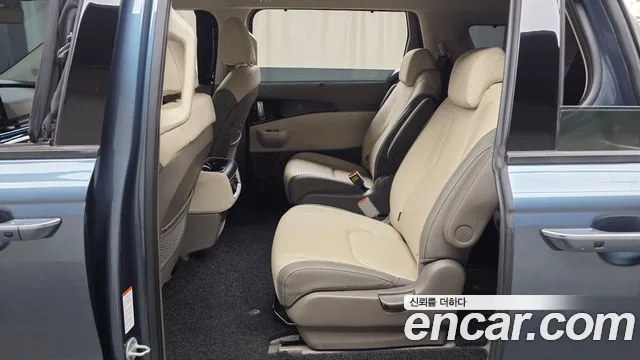 Kia Carnival 4th Gen — Фото автомобиля 18