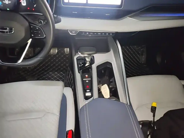 Geely Xingrui — Фото автомобиля 13