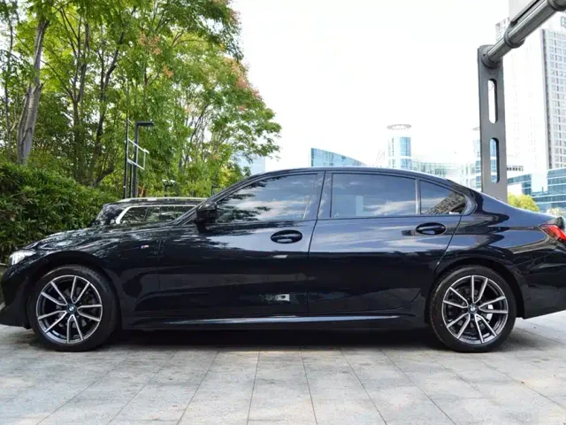 BMW 3 Series — Фото автомобиля 5