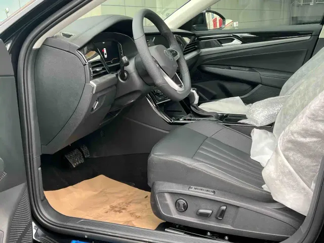 Volkswagen Passat — Фото автомобиля 9