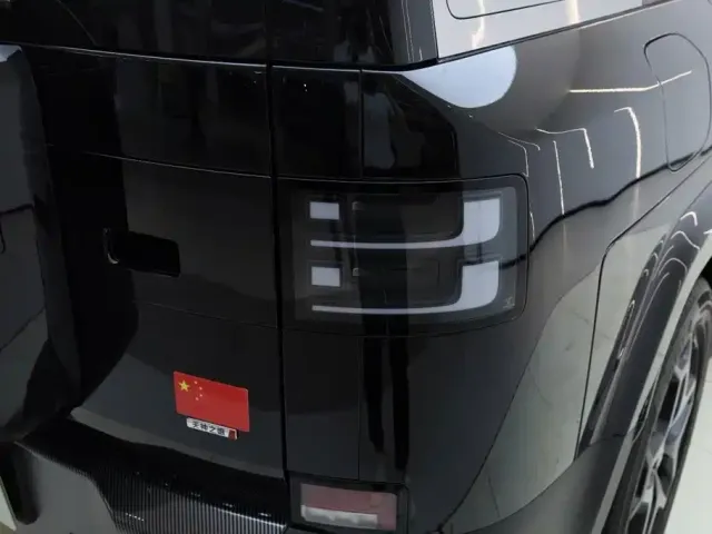 BYD FangChengBao Titanium 7 — Фото автомобиля 10