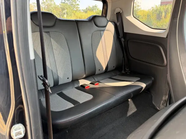 Wuling Hongguang Mini EV — Фото автомобиля 9