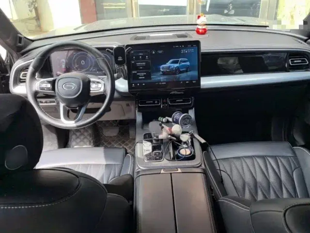 GAC Trumpchi GS8 — Фото автомобиля 12
