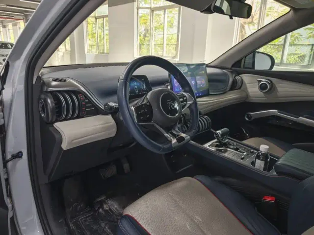 BYD Yuan PLUS — Фото автомобиля 6