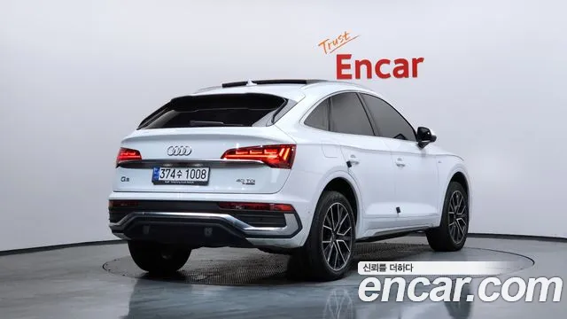 Audi Q5 40 TDI quattro Sportback Premium — Фото автомобиля 2