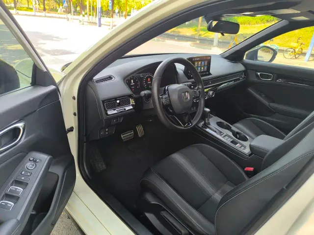 Honda Civic — Фото автомобиля 9