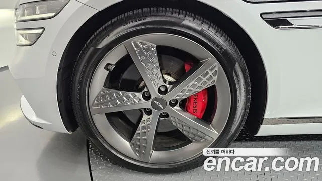 Genesis G80 Бензин 3.5 турбо AWD — Фото автомобиля 5