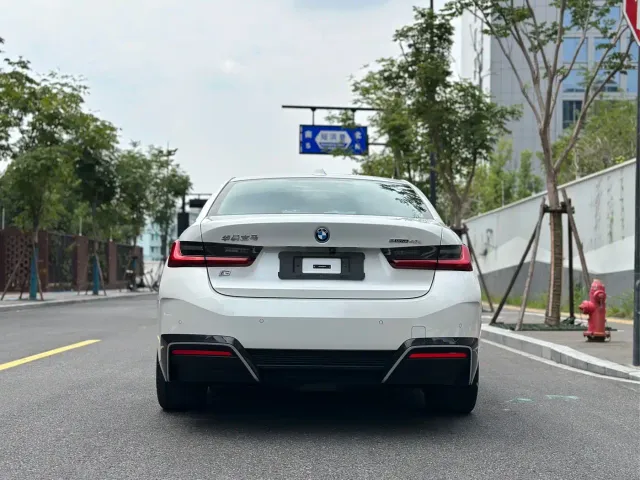 BMW i3 — Фото автомобиля 26