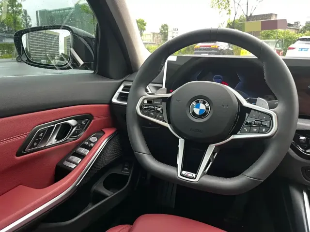 BMW 3 Series — Фото автомобиля 3