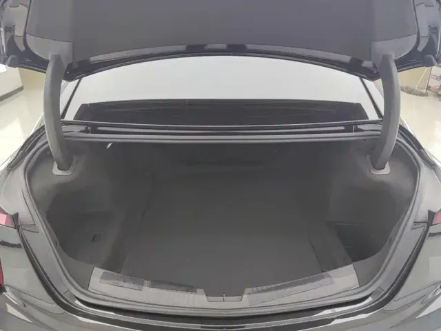 Cadillac CT5 — Фото автомобиля 4