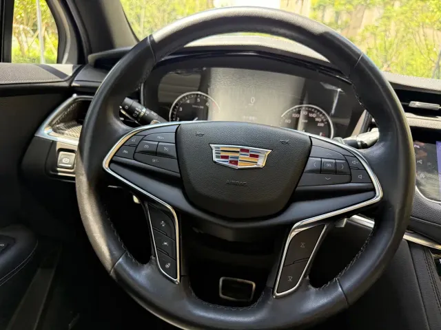 Cadillac XT5 — Фото автомобиля 15