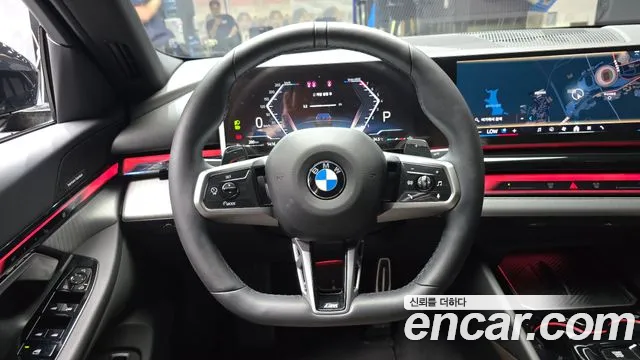 BMW 5-Series — Фото автомобиля 13