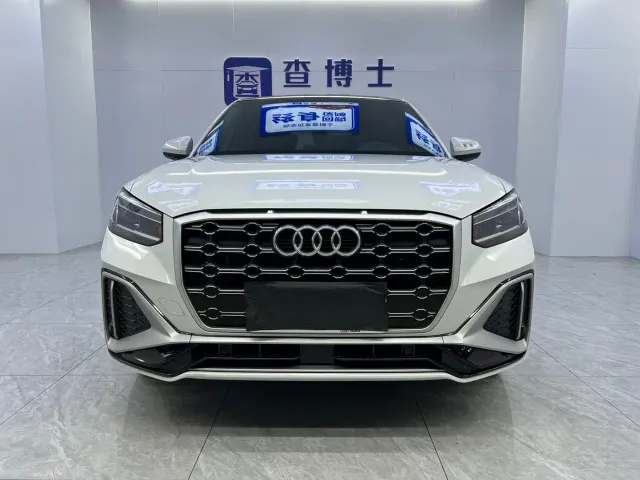Audi Q2L — Фото автомобиля 2