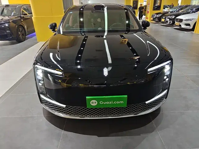 Zunjie Zunjie S800 2025 Model Pure Electric Starlight Premium Edition 5-Seater — Фото автомобиля 2