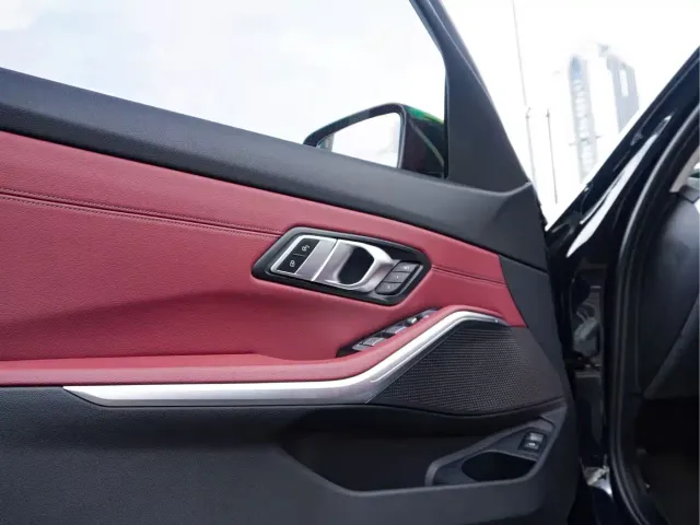 BMW 3 Series — Фото автомобиля 17