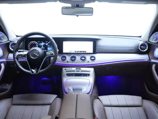 Mercedes-Benz E-Class — Фото автомобиля 13