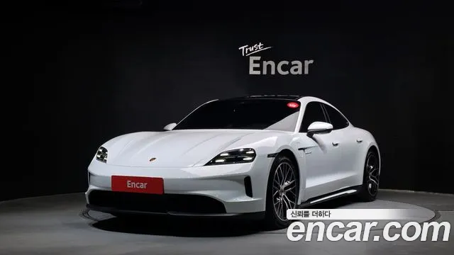 Фотография автомобиля — Porsche Taycan
