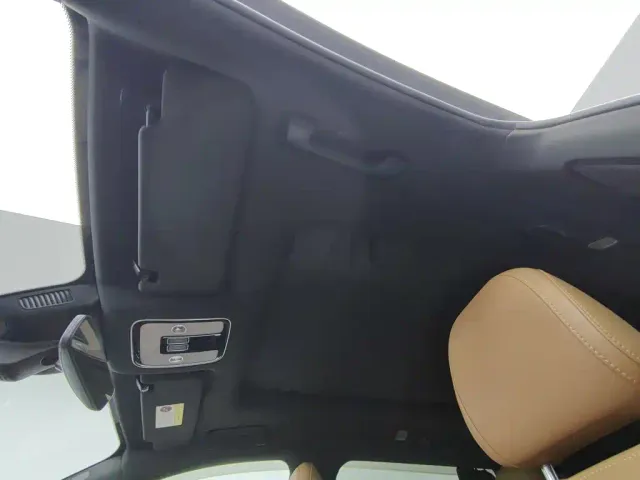 Li Auto ONE — Фото автомобиля 14