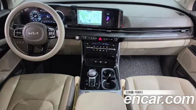 Kia Carnival Generation 4 — Фото автомобиля 7