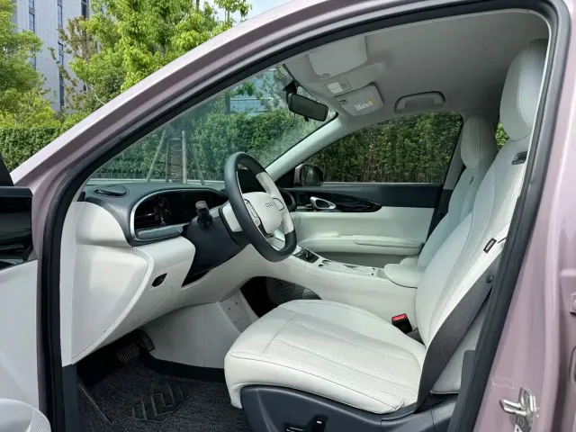 Geely Galaxy Starry Wish 2025 UP 410km Explorer Edition — Фото автомобиля 13