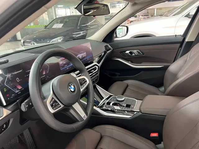 BMW 3 Series — Фото автомобиля 11