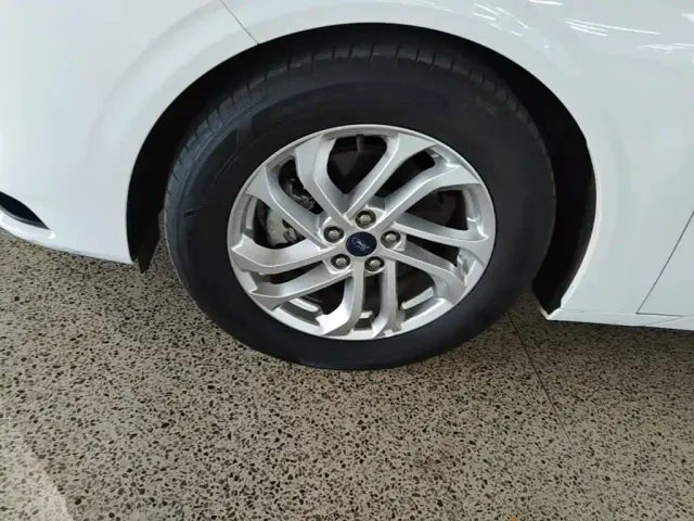 Ford Mondeo — Фото автомобиля 22