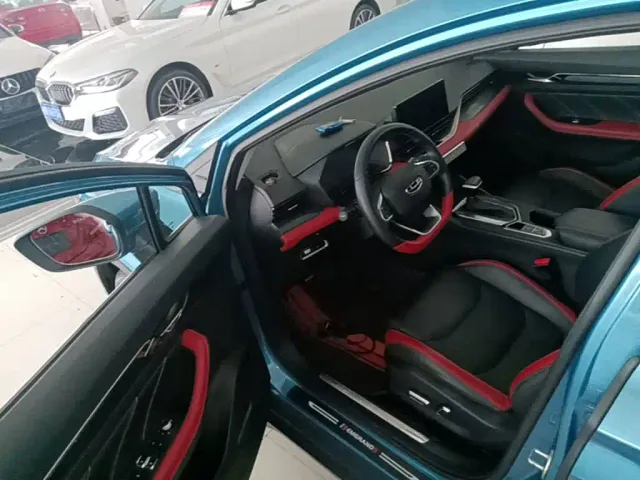 Geely Emgrand S — Фото автомобиля 15
