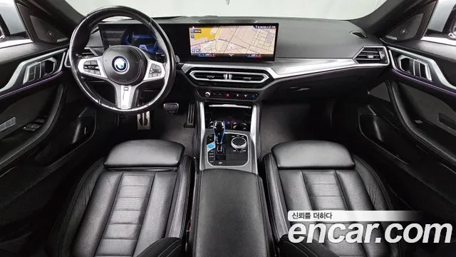 BMW i4 — Фото автомобиля 7