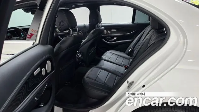 Mercedes-Benz E-Class W213 — Фото автомобиля 12
