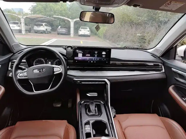 Geely Vision X6 — Фото автомобиля 5
