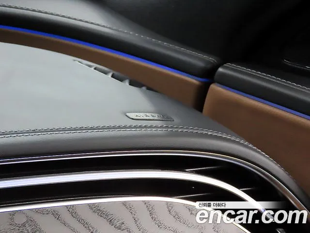 Mercedes-Benz E-Class — Фото автомобиля 15