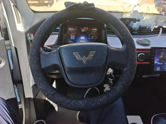 Wuling Hongguang Mini EV — Фото автомобиля 15