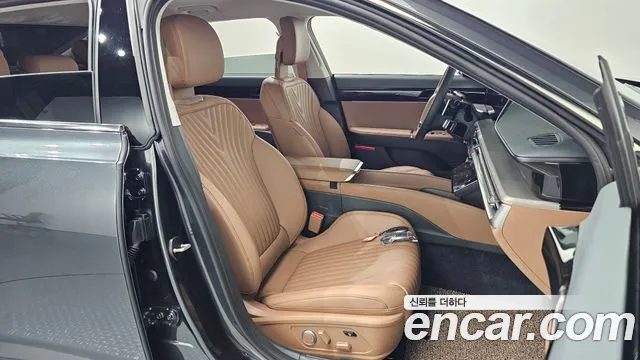 Hyundai Grandeur GN7 — Фото автомобиля 16