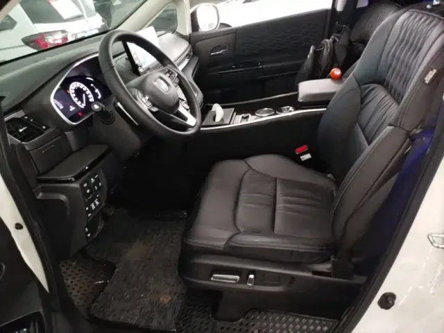 Honda Elysion — Фото автомобиля 14