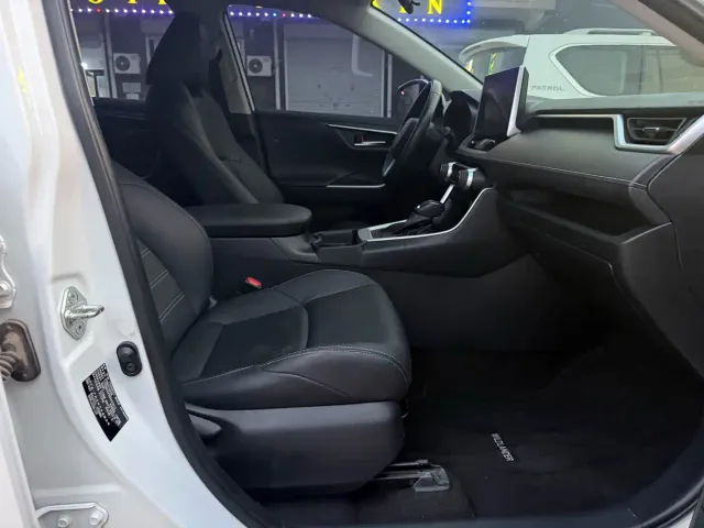 Toyota Wildlander — Фото автомобиля 7