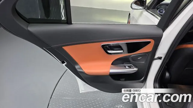 Mercedes-Benz C-Class — Фото автомобиля 24