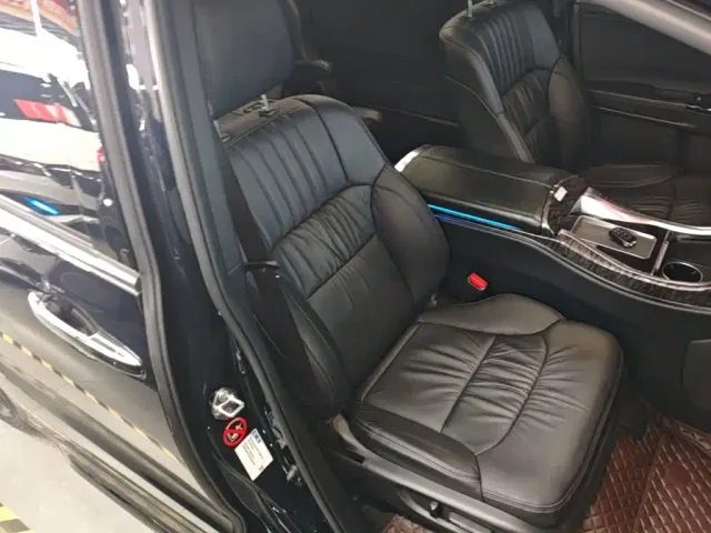 Honda Odyssey — Фото автомобиля 24