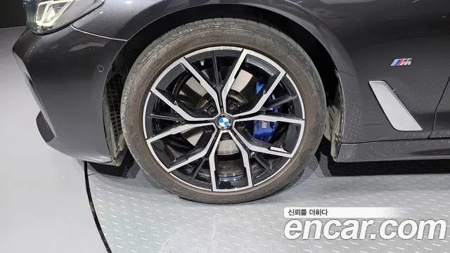 BMW 5-Series — Фото автомобиля 5