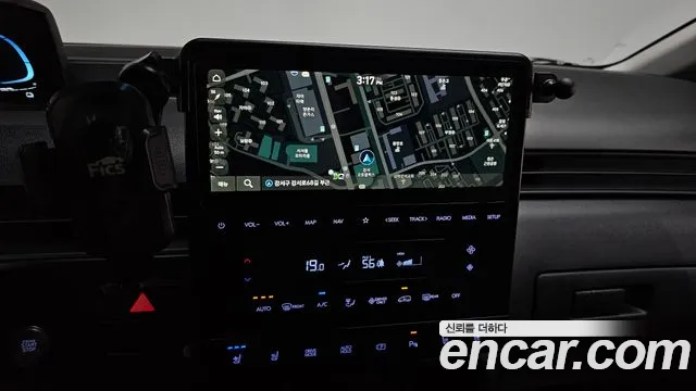 Hyundai Staria Staria — Фото автомобиля 12