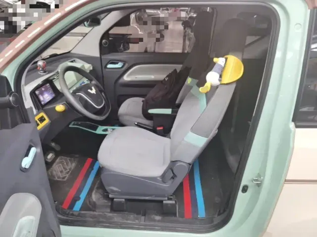 Wuling Hongguang Mini EV — Фото автомобиля 14