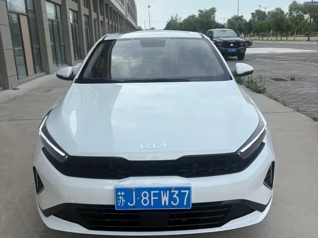Фотография автомобиля — Kia K3