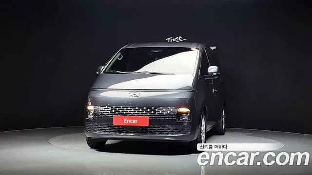 Hyundai Staria Staria Tourer 11 мест — Фото автомобиля 3