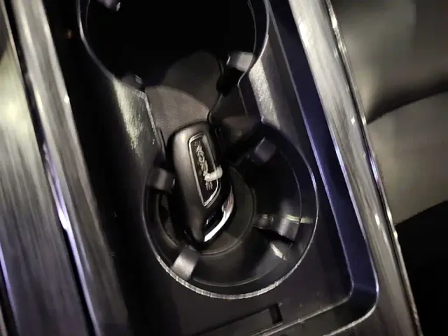 Roewe RX5 — Фото автомобиля 8