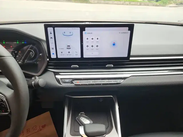 Geely Emgrand — Фото автомобиля 12